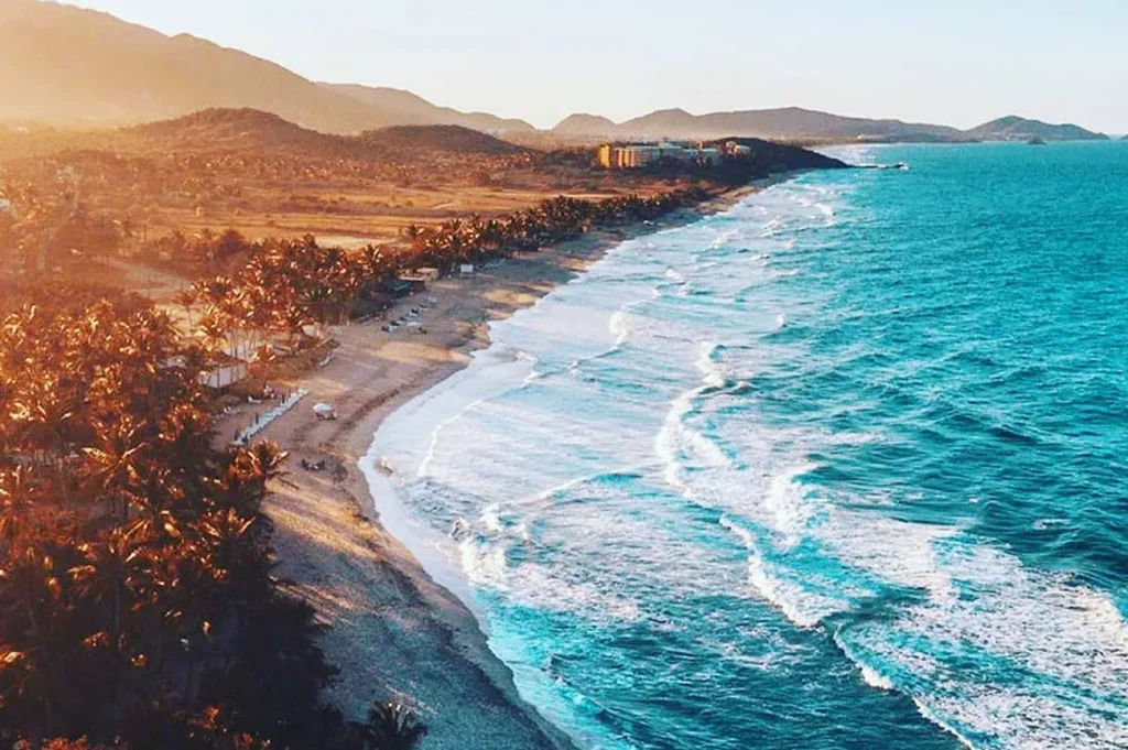 Playa Parguito. Turismo en Islas Margarita en Venezuela.