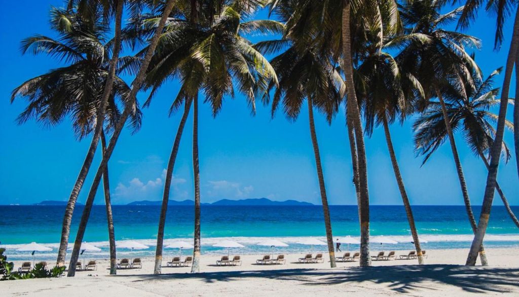 Playa El Agua. Turismo en Islas Margarita en Venezuela.