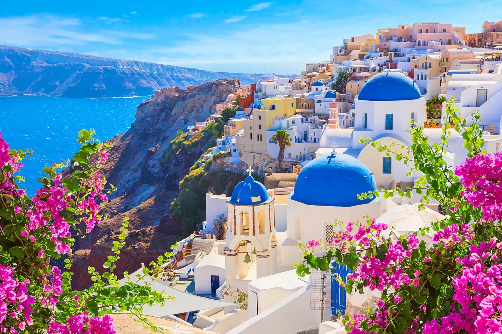 Descubre el destino Santorini: Lo imperdible