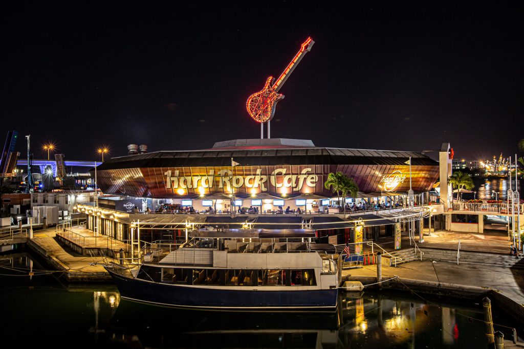 Reserva tu visita al Hard Rock Cafe Miami con Tu Viajecito LLC