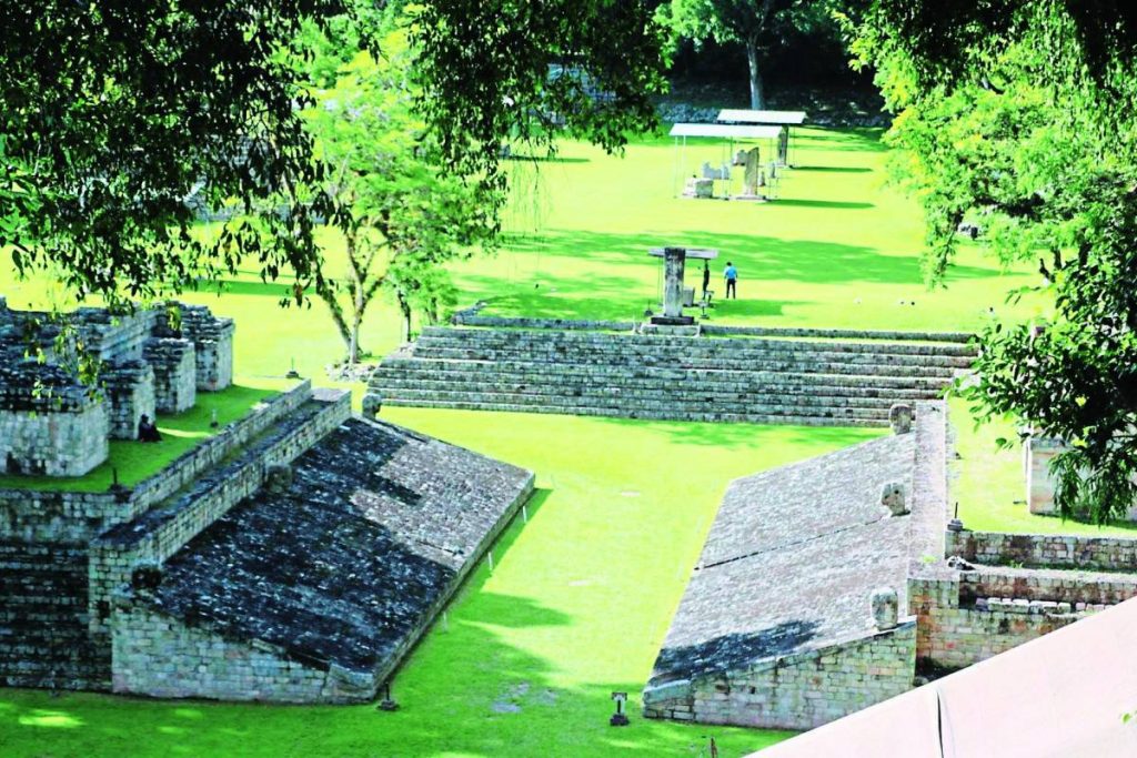 Descubre la Historia en las Ruinas de Copán