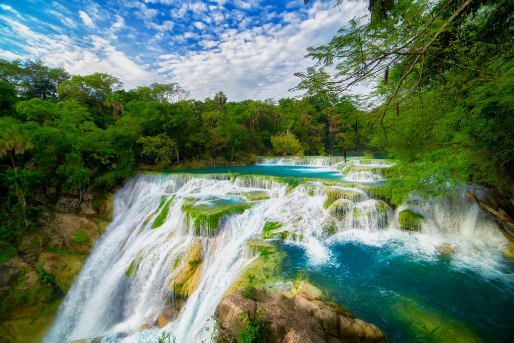 Descubre la Magia de la Cascada El Meco en San Luis Potosí