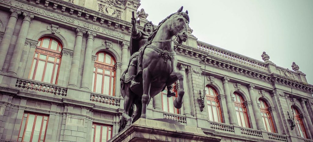 Museo de Historia del Arte. Turismo en Viena: Descubre la elegancia y la historia de la ciudad imperial.