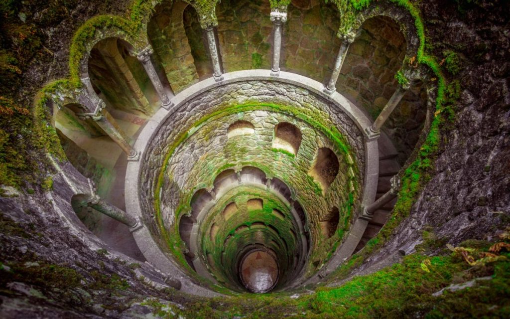 Palacio da Pena: Un castillo de colores en lo alto de la montaña